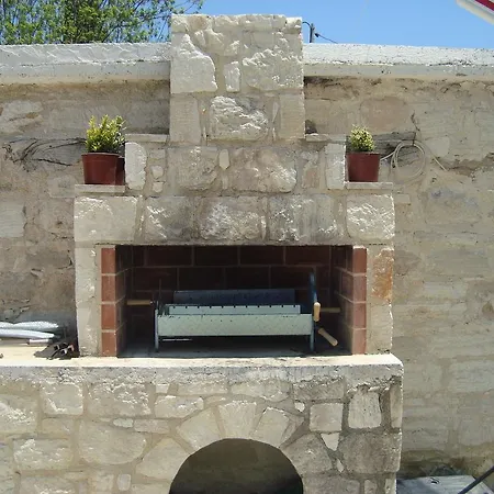 Villa Rania Stroumbi